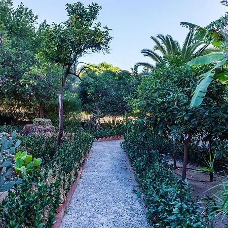 Casa Immersa Nel Giardino Della Neapolis By Wonderful Italy *